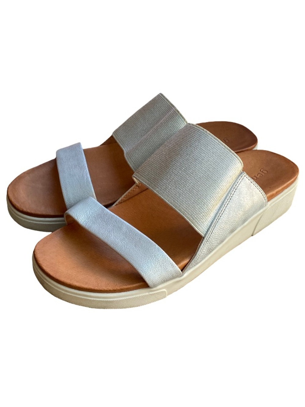Gentle Souls Kenneth Cole metallic leather slip on platform sandals size 6.5